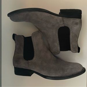 Suede Cove Born Booties